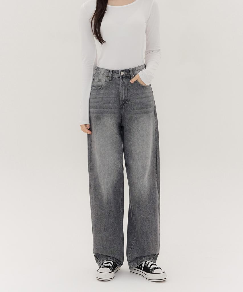 Akeusi Loose Washed Balloon Fit Wide Denim Pants Unisex (Black Wash)