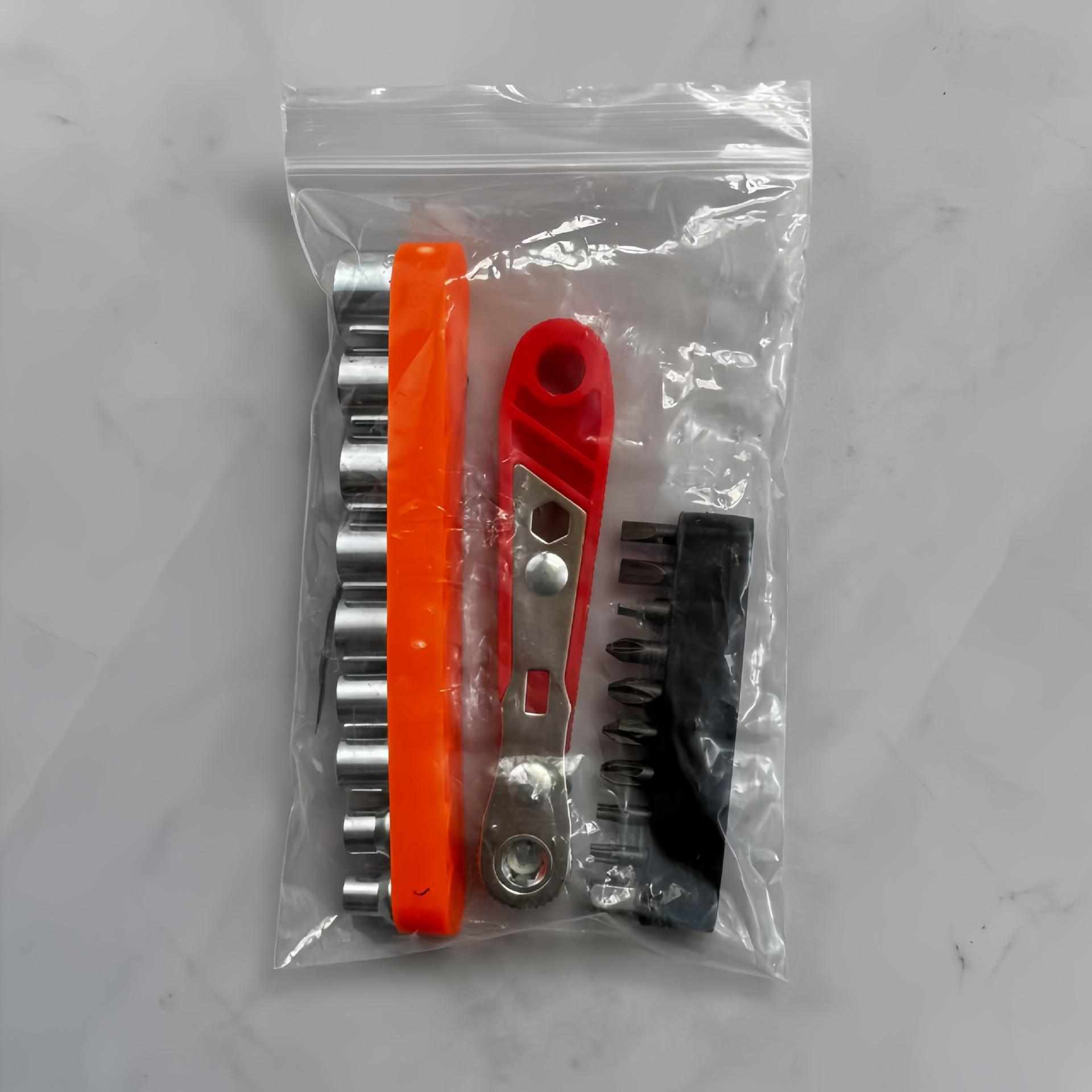 

Компактная трещоточная отвертка с 36 зубьями для труднодоступных мест