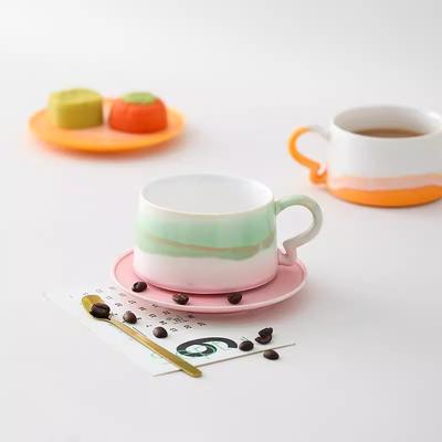 Hochwertiger Kaffee, Kaffeetassen- und Untertassenset, neues Geschenk, Kaffeetasse, Keramik-Haushaltstasse, exquisites Souvenir