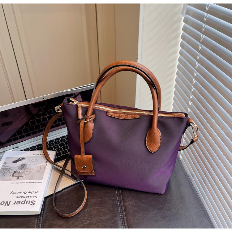 Nylon cloth bag women's large-capacity autumn and winter versatile messenger bag textured portable commuter bucket bag