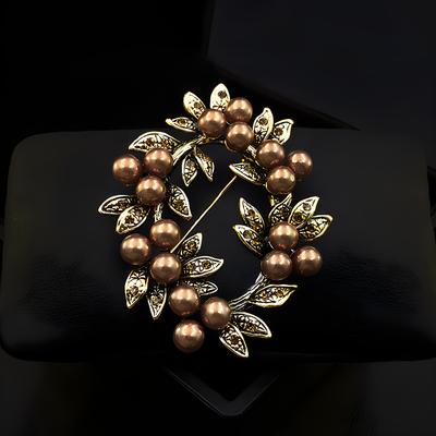 Fashion Creative Wild Fruit Wreath Brooch High-End Women'S Retro Pearl Plant Brooch Pin Clothing Accessories
