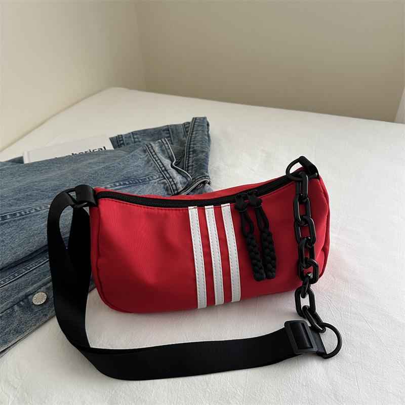 

Повсякденна модна сумка-месенджер літо 2024 нова проста модна сумка під пахвами Жіноча проста модна сумка через плече червоний