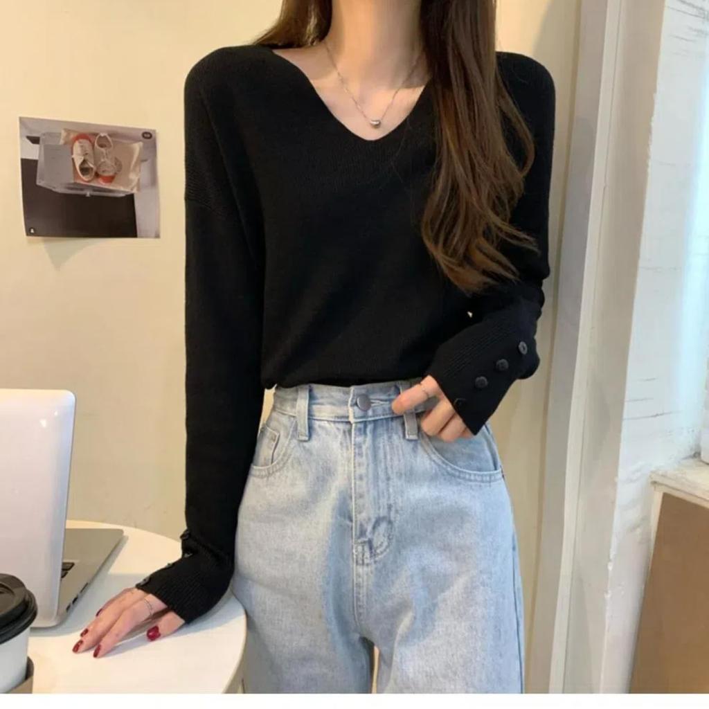 Pullocardi Ribbed Knit Sweater in Pure Long Sleeve Pullover with Button Loose Stylish Black Women's V-Neck Color, Cuffs, Fit,
