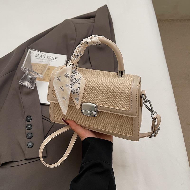 Popular contrasting bags women's new fashion versatile messenger bags portable small square bags