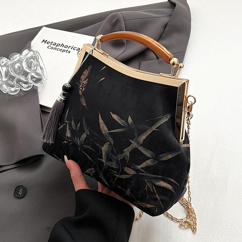 Vintage Kvällsväska för Kvinnor Kyss-lås Topphandtag Clutch Axelkedjeplånbok Små Crossbody-väskor med Tofs Kvällshandväska för Bröllopsfest Bal