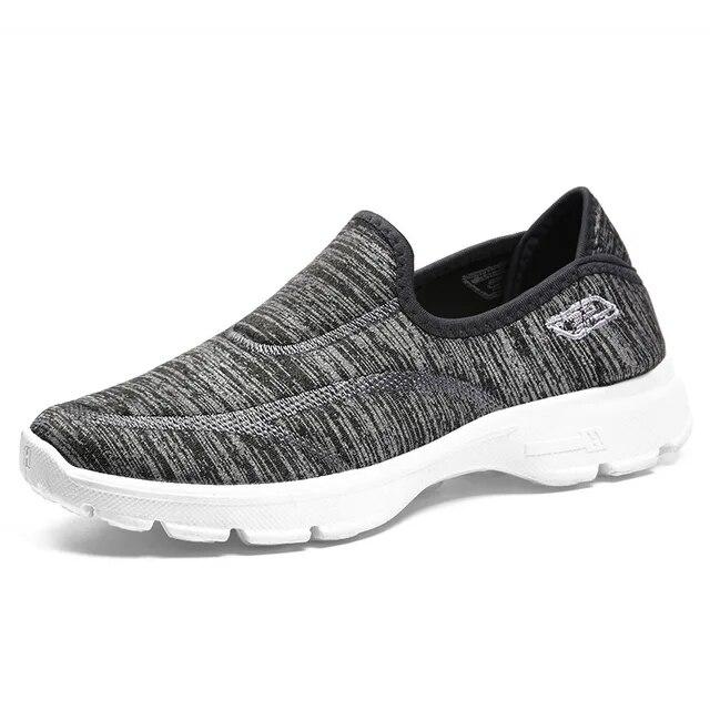 Damenschuhe Außenhandel Neue alte Peking-Stoffschuhe Weiche Sohle Steeking Freizeitsportschuhe für ältere Menschen Damen Cross-bo