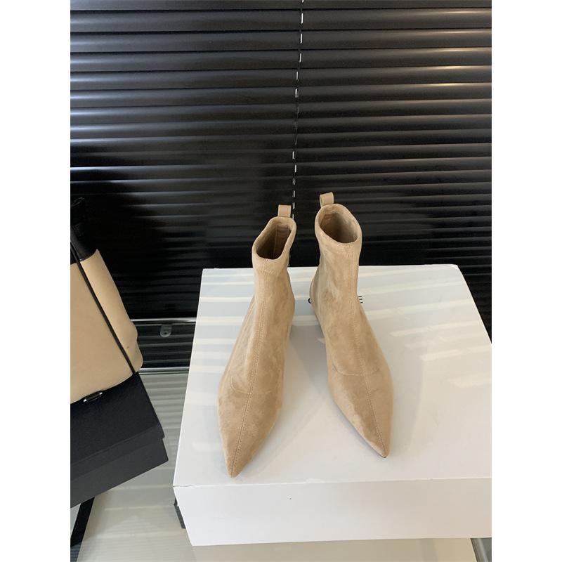 Europe, America 2025 autumn and winter new simple matte suede flat socks boots inner height increase thin boots temperament pointed short boots