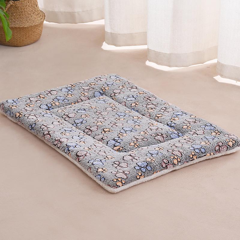 Cozy Plush Pet Mat Non Shedding Thick Double Sided Dog Bed Warm And Soft For All Seasons