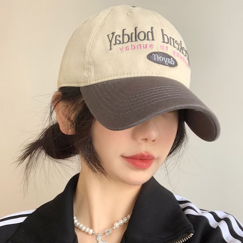 Women's New Big Headed Baseball Hat with Wide Curved Brim Showing Small Soft Top Couple Hat with Versatile Baseball Cap