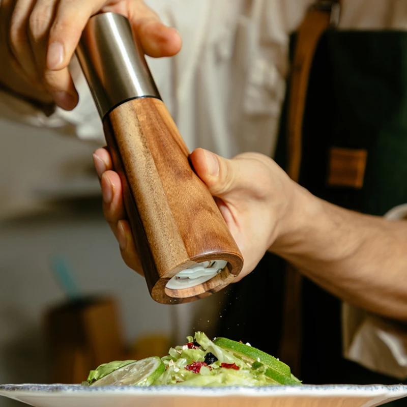Peppercorns Grinder Sea Salt Peppercorns Grinding Bottle Manual Wooden Home Western Food Seasoning Jar