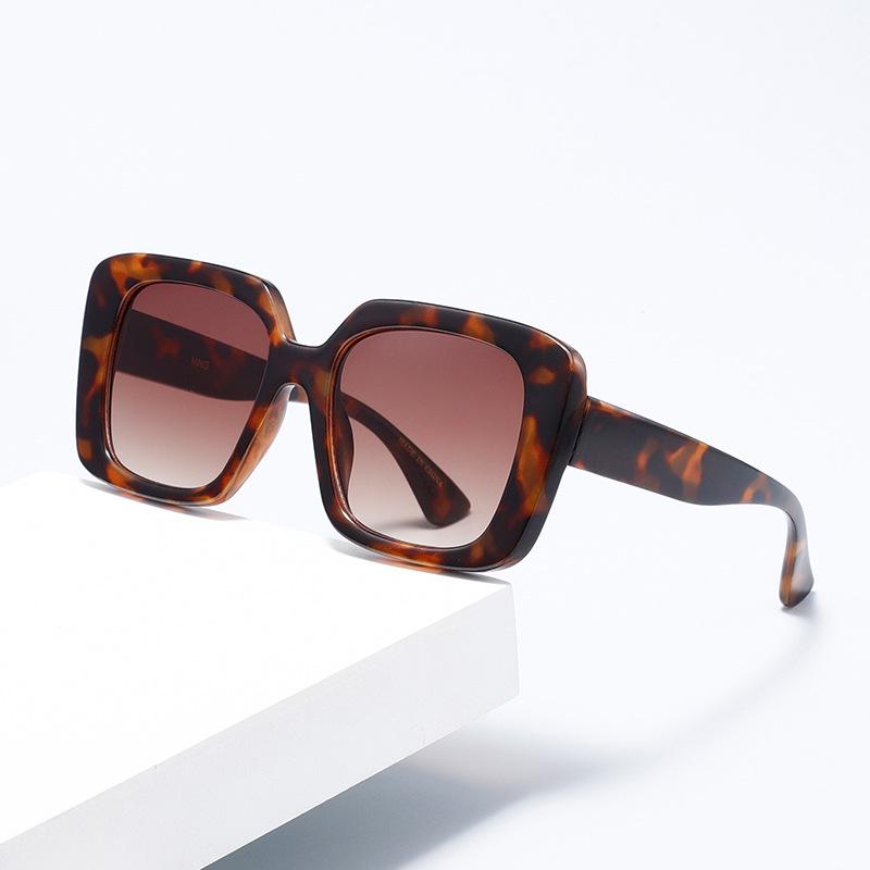 2024 Large Frame Outdoor Sunscreen Sunglasses - European & American Fashion T550