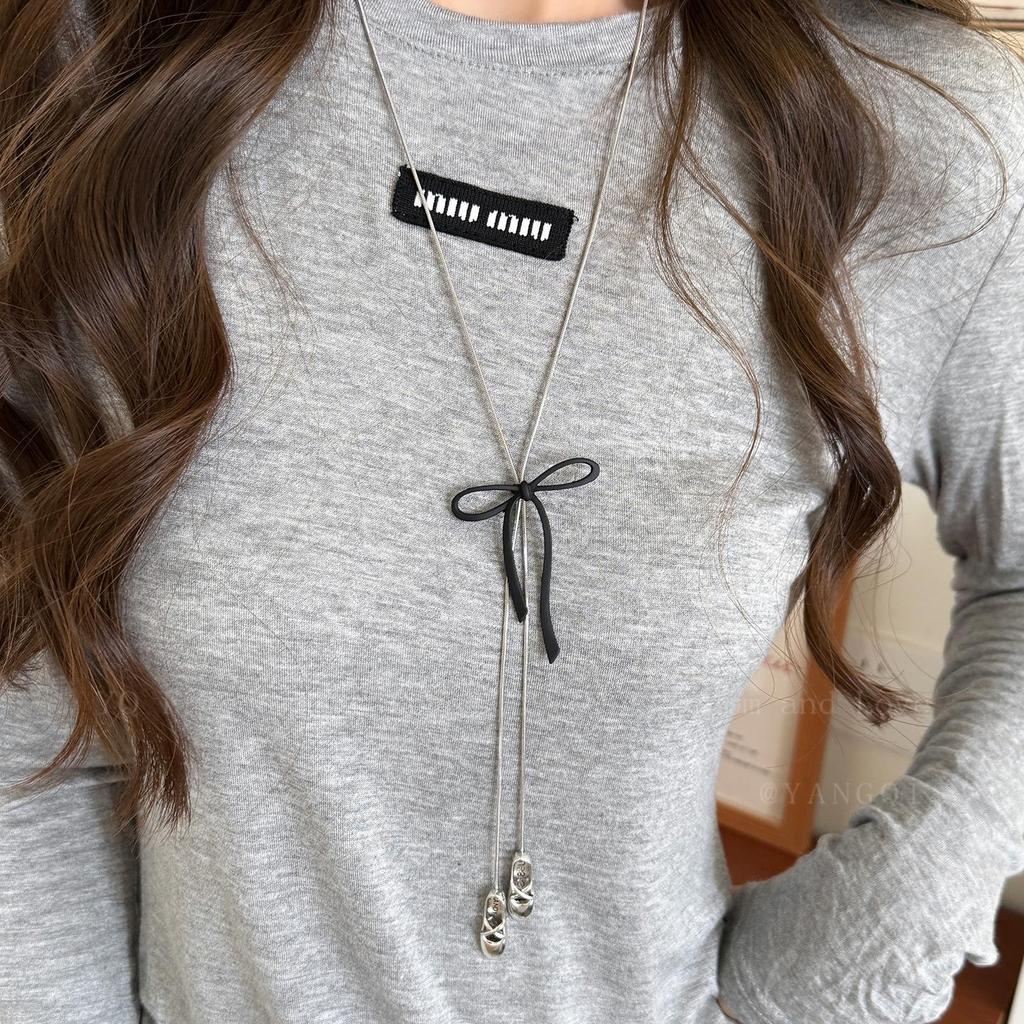 Women's Bowknot Pendant Necklace - Korean Style Silver Sweater Chain, Versatile Summer T-shirt Accessory