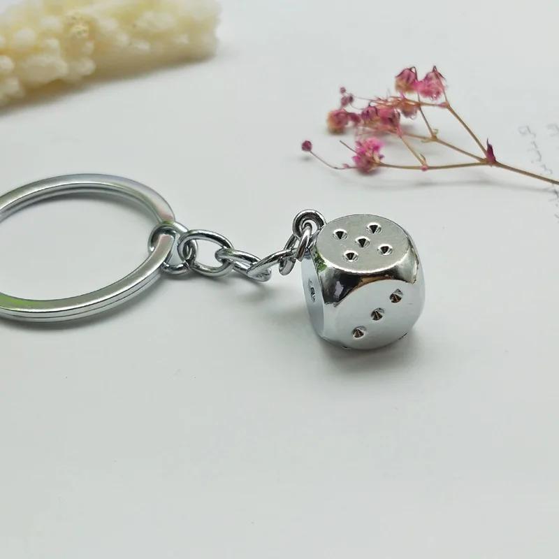 Lucky Dice Key Chain Personalized Zinc Alloy Keychain Accessories Creative Metal Key Cord Car Key Ring Gifts