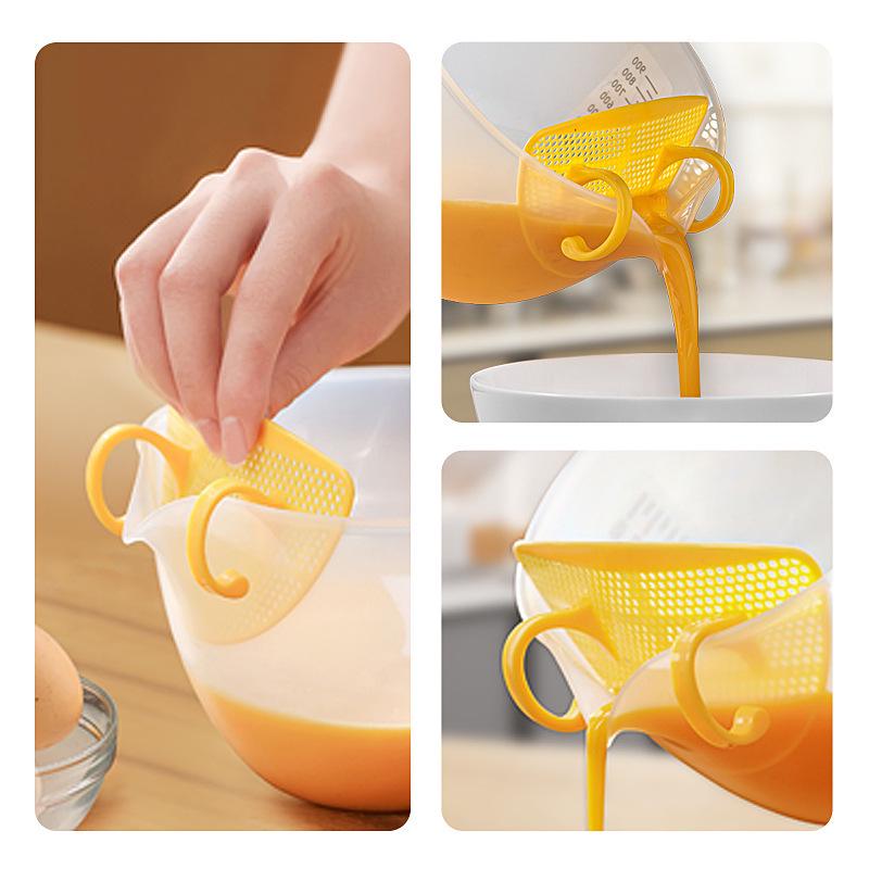 Food-Grade Egg Beating Bowl with Scale & Spout: Heat-Resistant, Filter Screen, Ideal for Baking Egg Mixtures.
