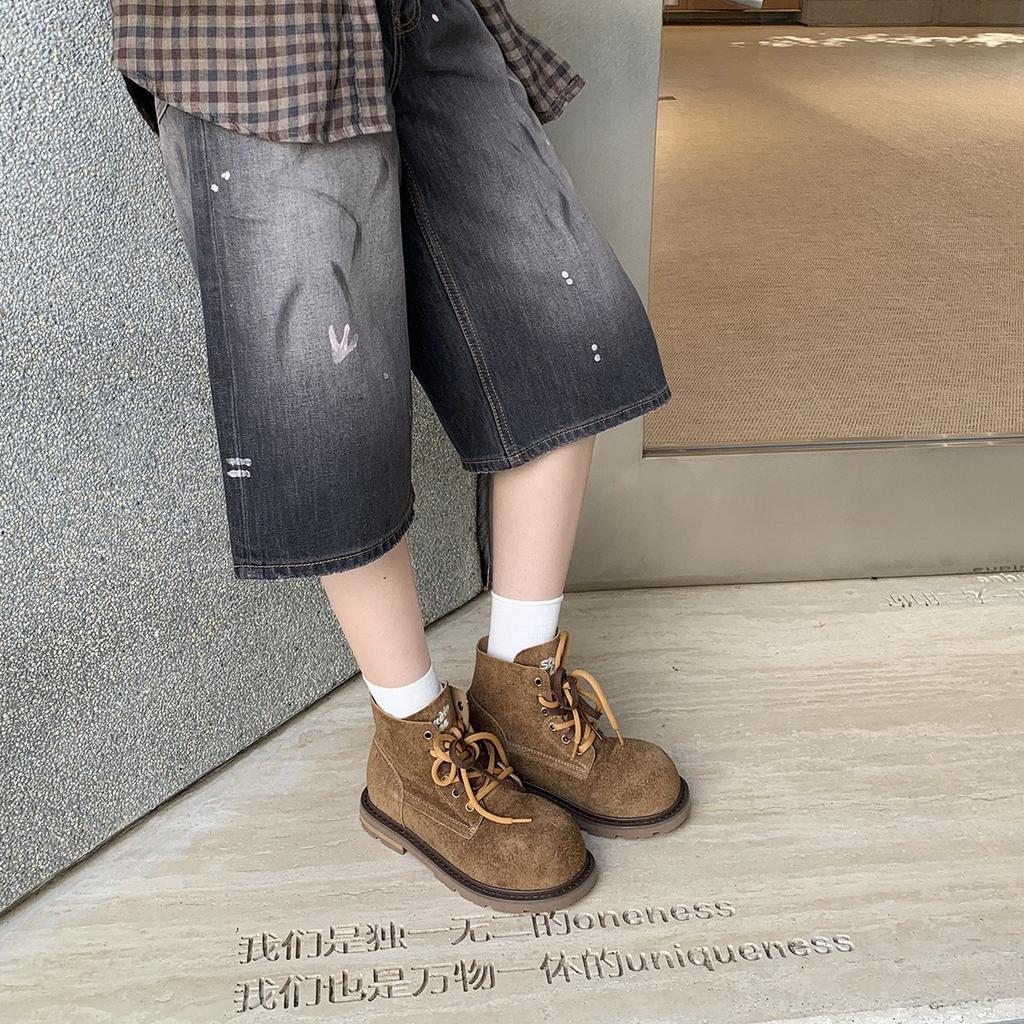 Grape mother has the same fashionable big round head contrasting color versatile pair of shoelaces thick-soled heightening short boots Martin boots