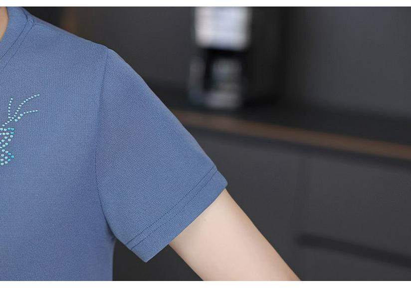2026 Spring Collection: Stylish Outerwear & T-Shirt Set for Middle-Aged and Elderly Women - Perfect for Spring/Autumn