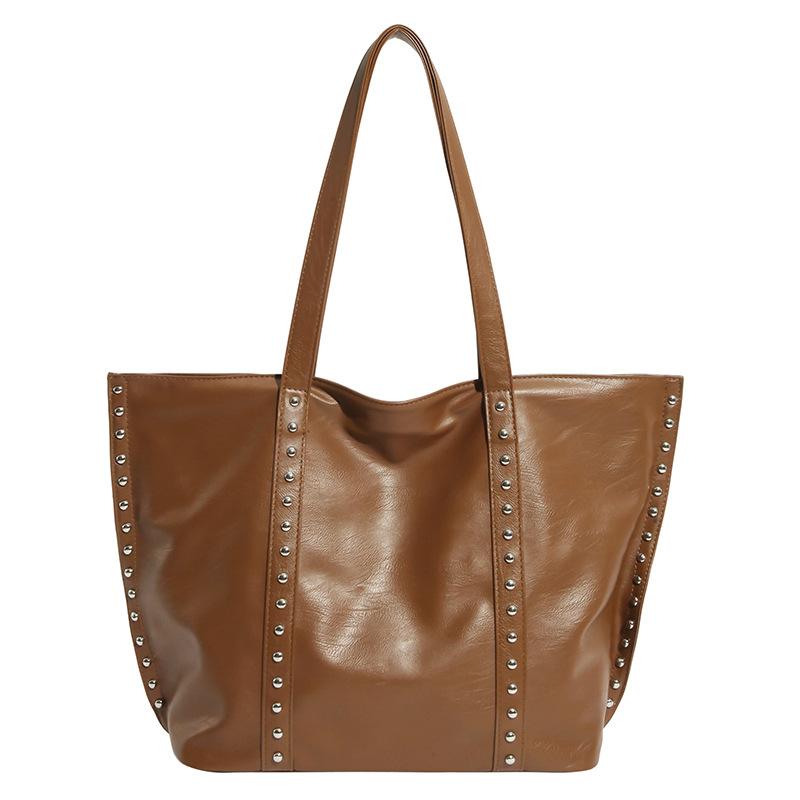Popular Large-capacity Bag, Retro Rivet Tote Bag, Fashionable Single-shoulder Underarm Bag