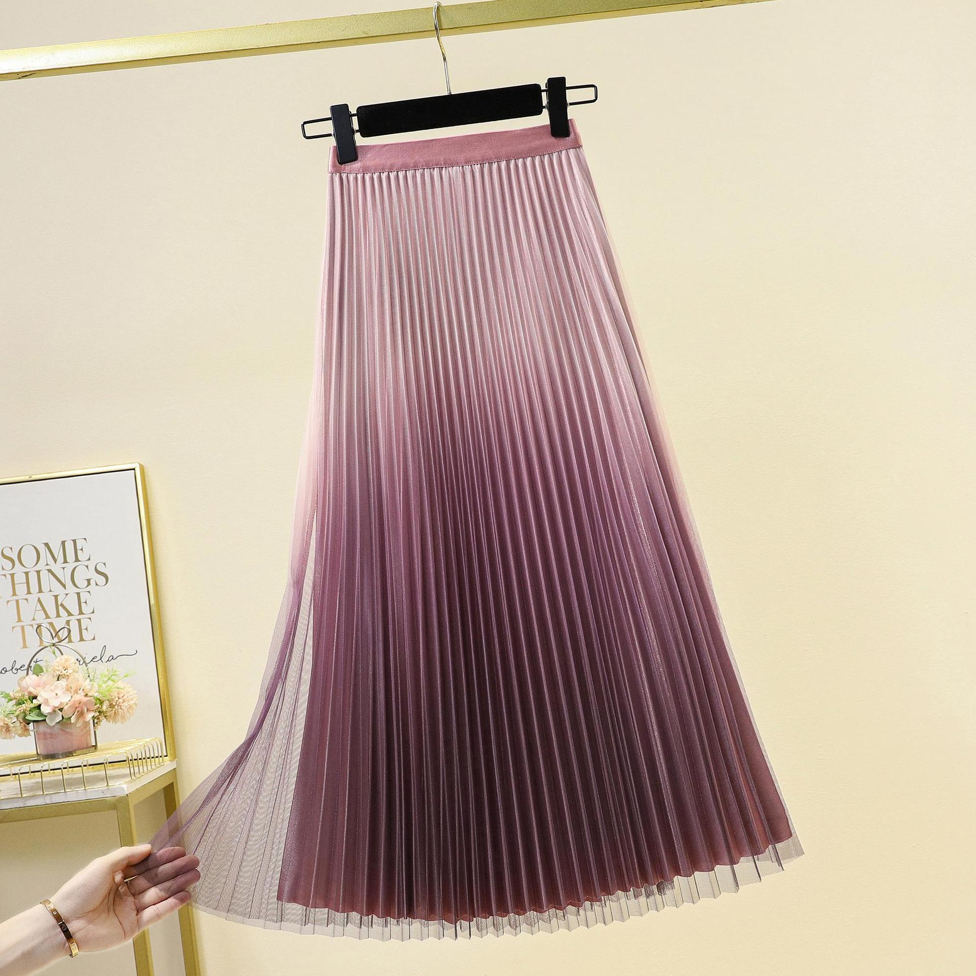 

Носите юбку с постепенным изменением цвета с обеих сторон. Женская весна-лето 2025 года, новая средняя длина, высокая талия, тонкая плиссированная юбка. one size fits all фиолетовый