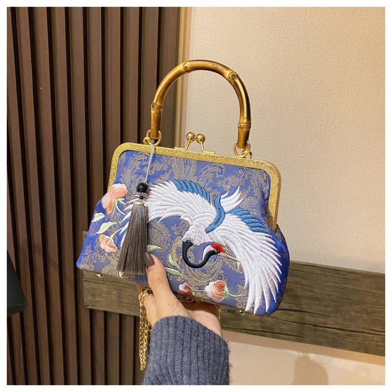 Chinese Style Embroidery Jacquard Women Clutch Bag With Tassel Wedding Evening Trendy Handbag Elegant Crossbody Shoulder Bag