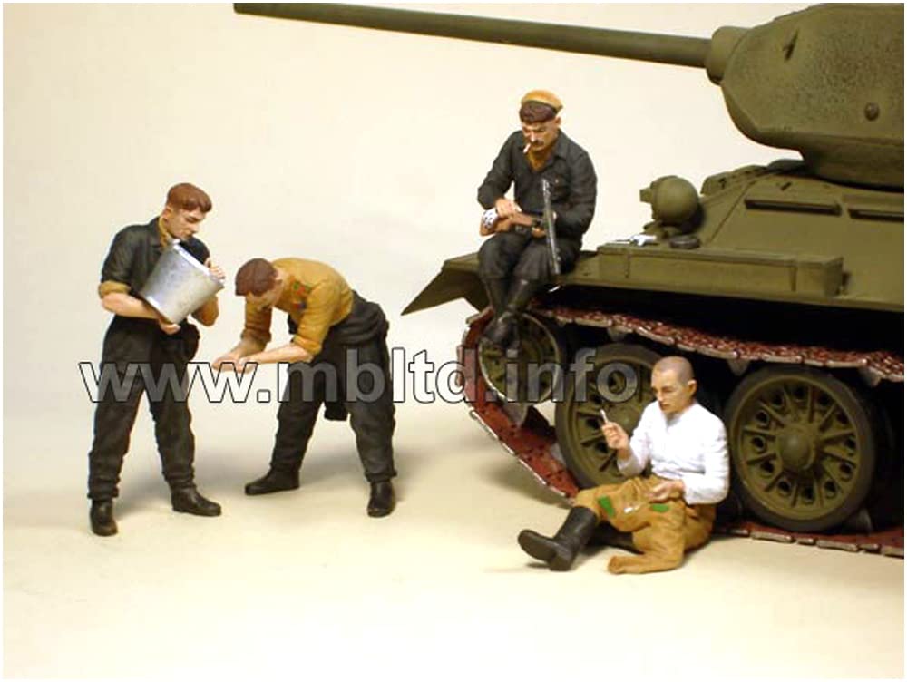 Master Box 1/35 Scale Soviet Tank Crew Resting Scene 1943-1945 Plastic Model Kit (4 Figures) MB35035