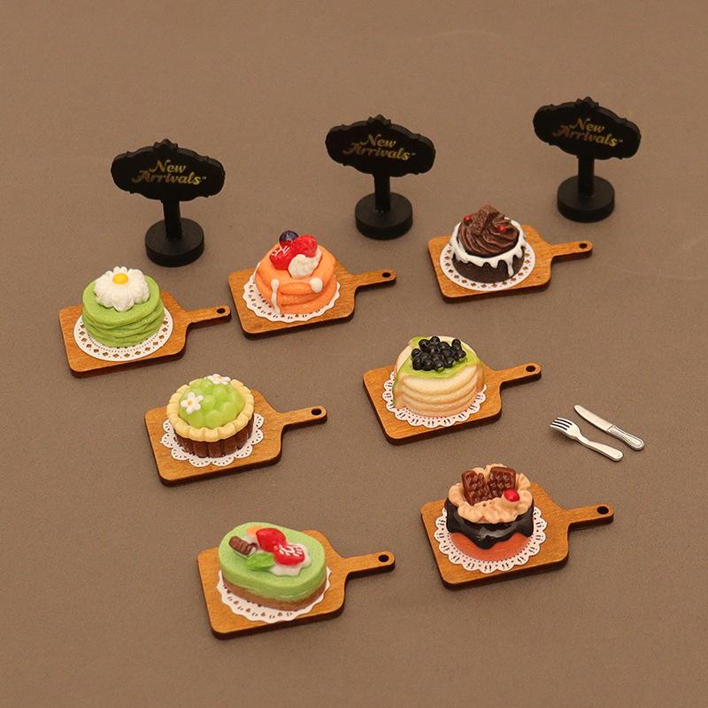 6Pcs/Set Cute Miniature Food Toy Dollhouse Mini Cake Pad Paper Tray Knife And Fork Model For Doll Kitchen Accessories