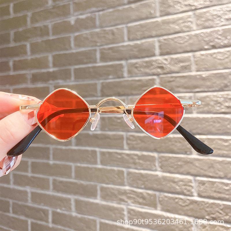 

2pcs Children s Sunglasses Boys and Girls Vintage Metal Square Frames Prince Eyeglasses Baby Stylish All-Match Catwalk Show Sunglasses