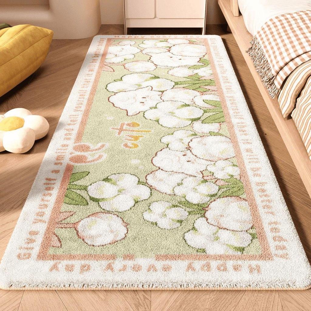 Ins Fresh Bedroom Rug: Cute Flower Design, Cool & Dirt-Resistant, Thick Non-Slip Foot Mat for Bedside or Coffee Table.