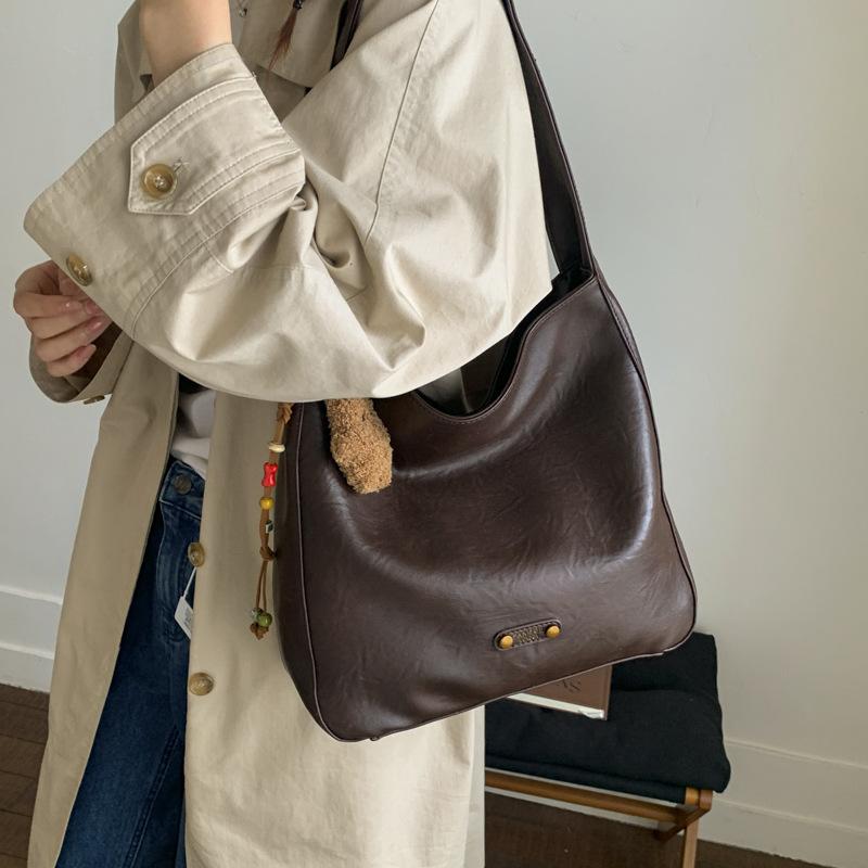 Retro Bag Women's Large Capacity 2025 New Autumn and Winter Versatile Simple Shoulder Underarm Bag Casual Commuter Tote Bag