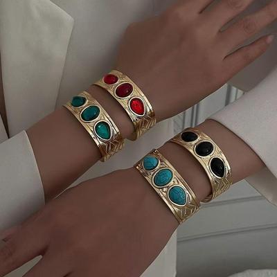 Bracciale aperto regolabile da donna bohémien con turchese finto