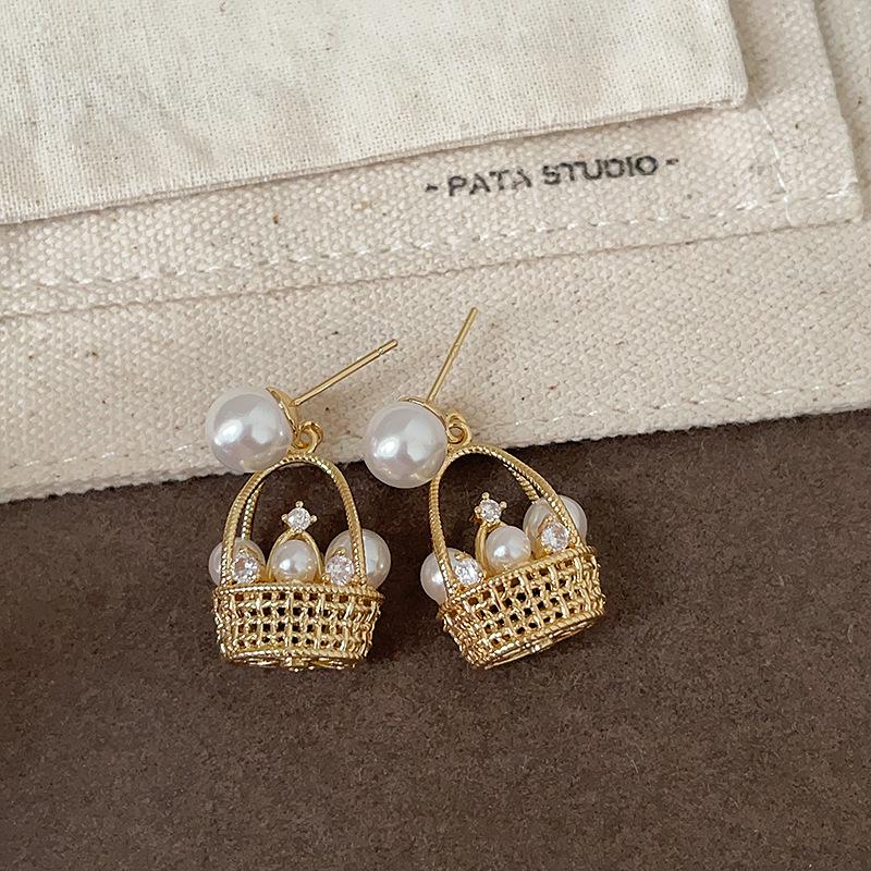 Pearl Zircon 3D Flower Basket Stud Earrings – Luxurious, Unique, Exquisite Fashion for Women