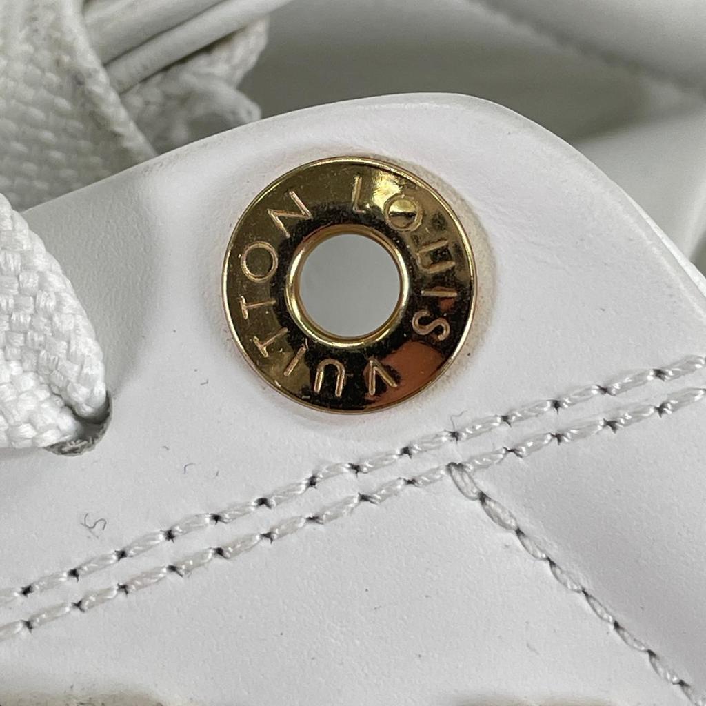 Great LOUIS VUITTON sneakers Timeout line LV rhinestone embellishment white leather 36 Used