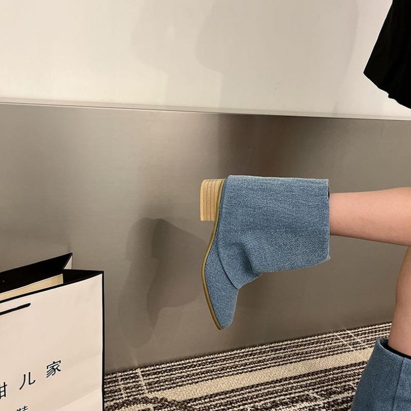 Fashion 2024 Women's Western Boots Female Autumn Winter Ankel Boots Pointed Toe Square Heels Boots Microfiber Fabric Pleated