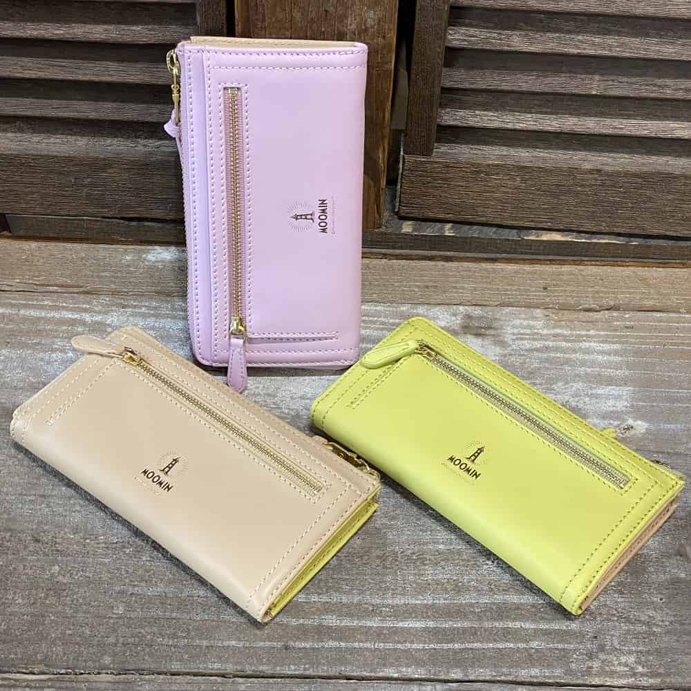 BAGGY PORT ANNEX Moomin Pattern Foil-pressed Cowhidefull Grain Leather L-shaped Zipper Long Wallet (MZKM-002) X Collaboration Women.