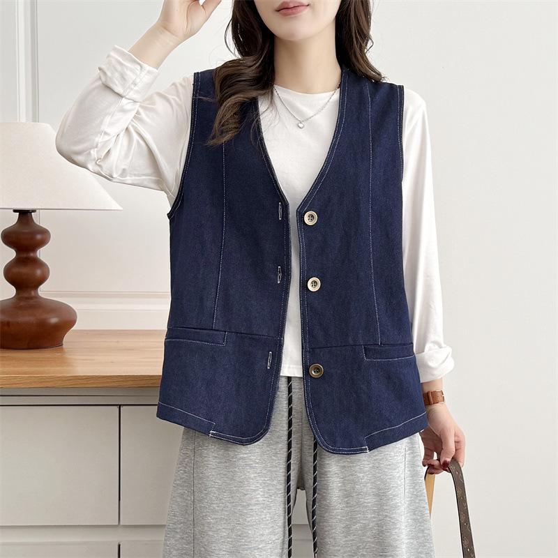 2026 Plus Size Women's V-Neck Denim Vest: Slimming, Versatile Cardigan for Spring/Autumn
