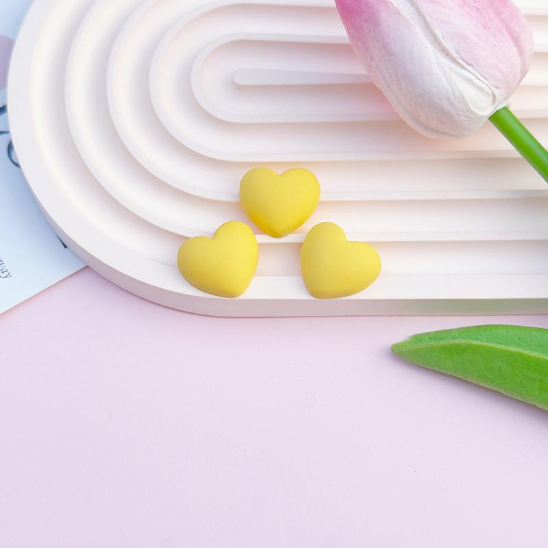 Peach Heart Resin Accessories: DIY Phone Case, Water Cup Patch, Car Storage, Shoe & Clothing Headdress
