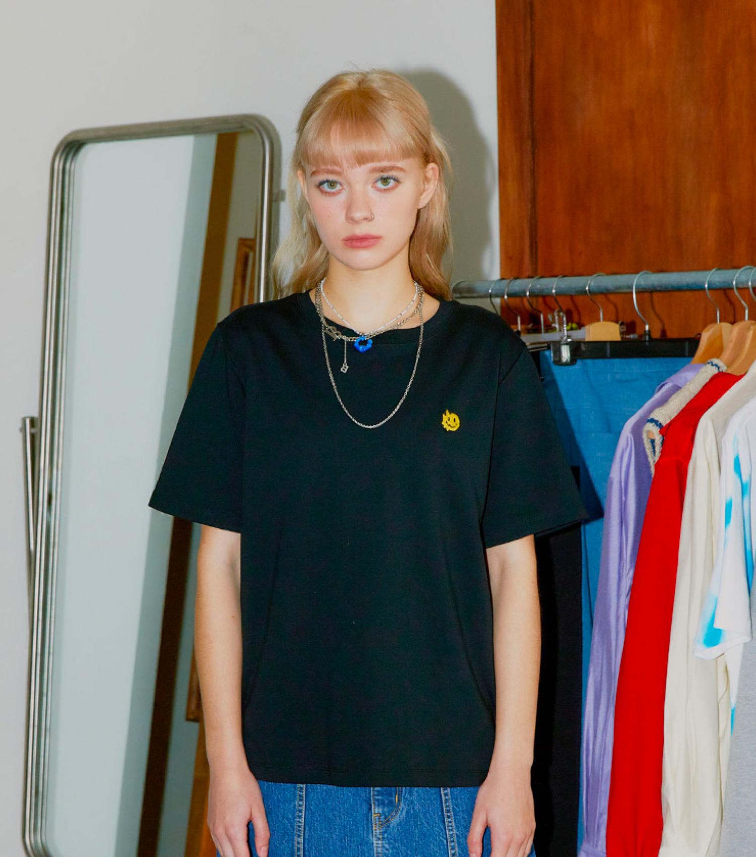 Hiya Smile Patch T-Shirt - Black