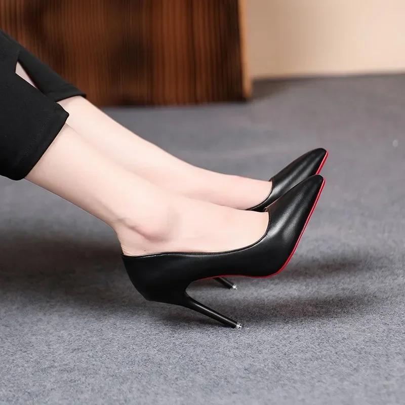 Moda sexy Moda damă pantofi din piele moale primăvară Tocuri înalte subțiri noi 2024 pantofi rochii noi dama stiletto negru mărime mare