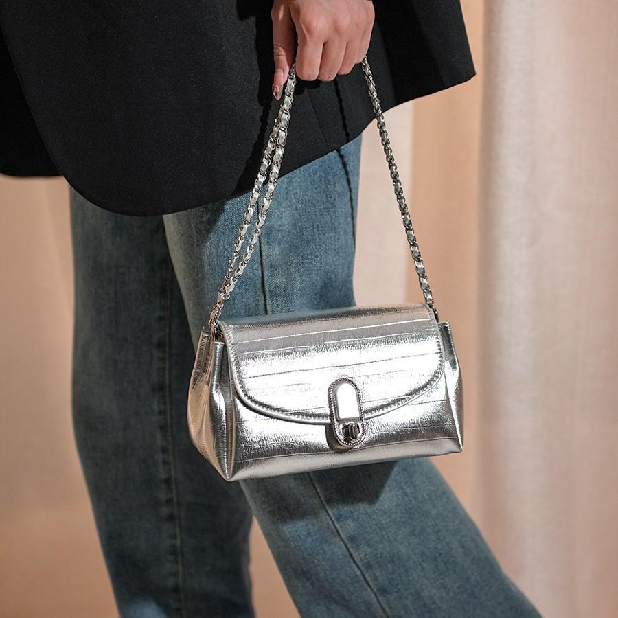 New Shoulder Bag Messenger Bag Versatile Small Square Bag