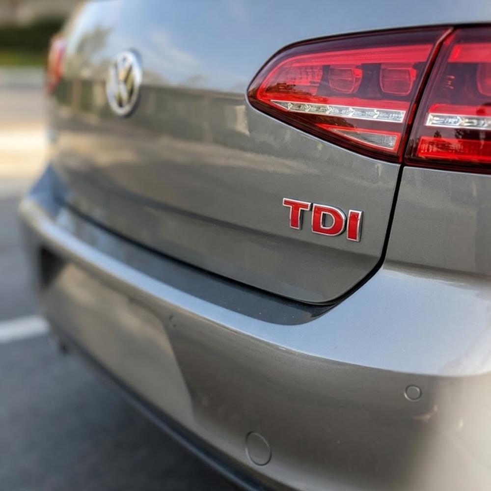 AAXS1 3D ABS Black Logo TDI Emblem Car Trunk Badge For VW Passat Jetta Touareg Tiguan Touran Golf 4 5 6 Caddy TDI Sticker Accessories