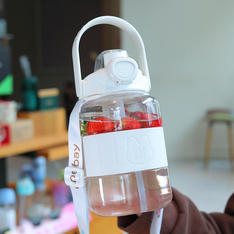 

Стакан для воды для женщин, большой емкости, портативный, с двойной трубочкой для питья, квадратный, для лета, для путешествий, чайник, спортивная бутылка 1300ml+strap