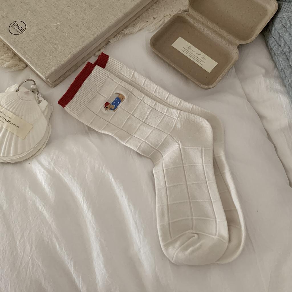 Ladies Fall New Eclectic Cartoon Cute Embroidered Dachshon Dog Collision Color Tube Stack Socks