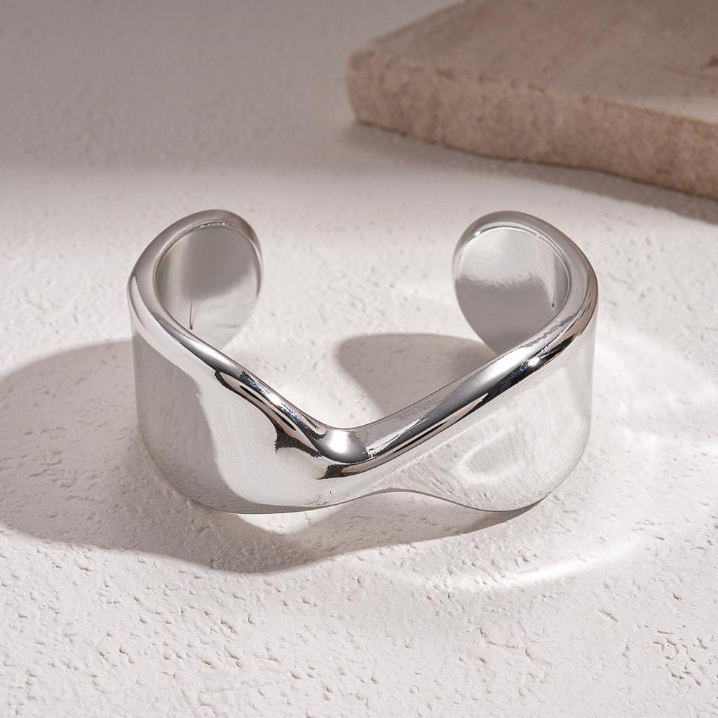 Irregular Geometric Twisted Metalic Openning Bangles for Women Minimalist Punk Smooth Cuff Bracelets Party Pulseras Mujer K