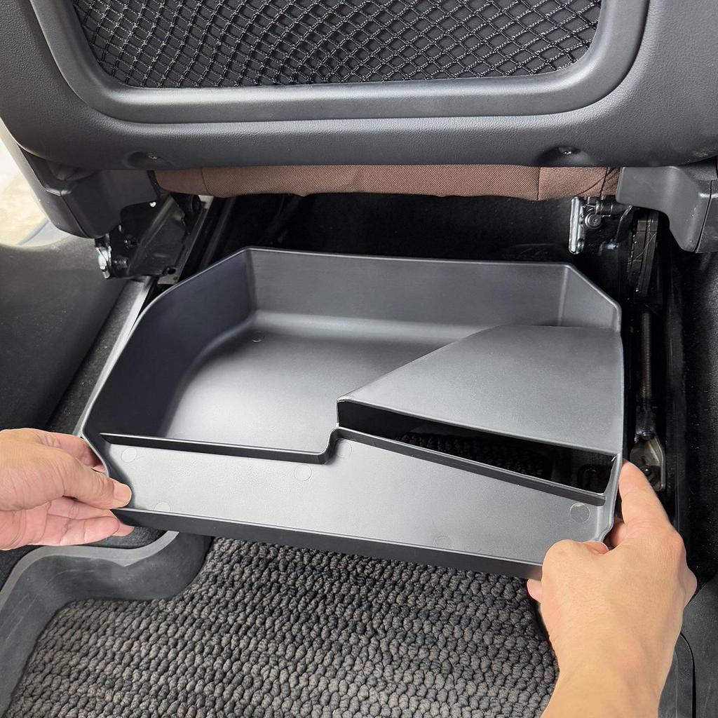 Volvo XC60/XC90 (2018-2026) Pudełko do przechowywania pod siedzeniem kierowcy