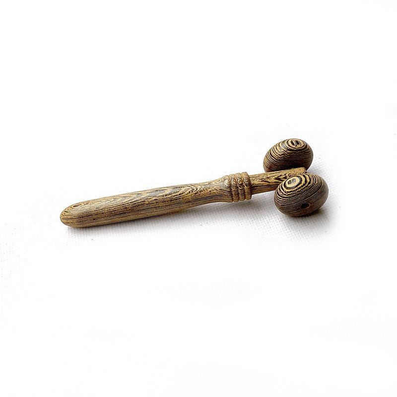 Portable Wooden Nose Bridge Massager - Customizable Natural Wood Design