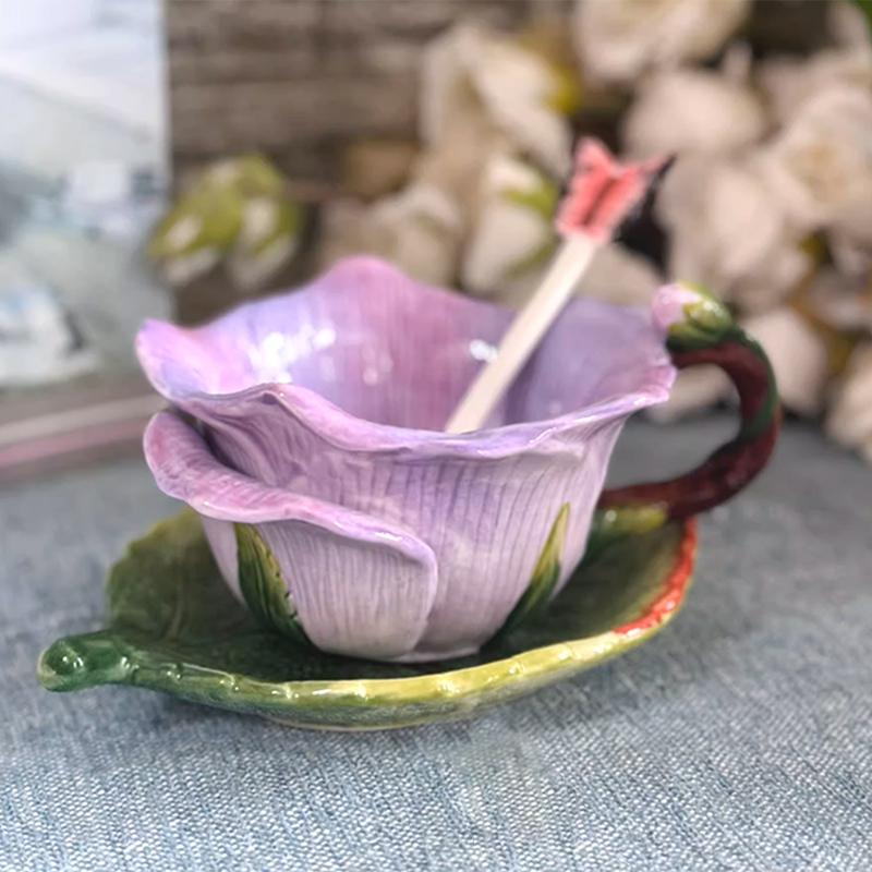 

Creative Rose-shaped Ceramic Coffee Mug and Saucer Afternoon Tea Cup Floral Tea Cup Exquisite Flower-shaped Breakfast Milk Mug 180ML