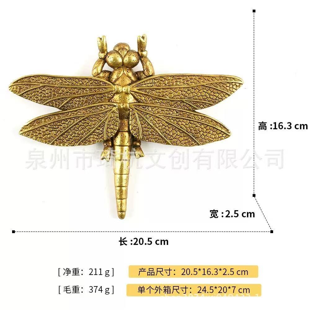 Golden Bee Wall Sculpture - Art Deco Style Resin Insect Wall Decor, Handcrafted Home Decoration for Gallery Wall & Party Decor