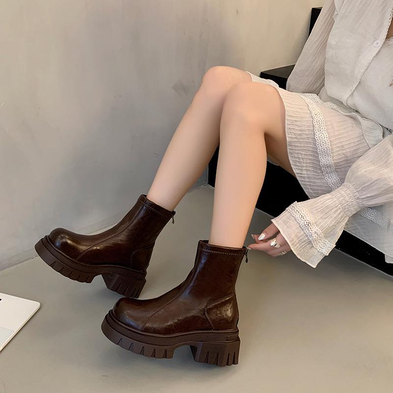 

Модные женские ботильоны на толстой подошве в британском стиле Осень/Зима 2025 36 темно-коричневого