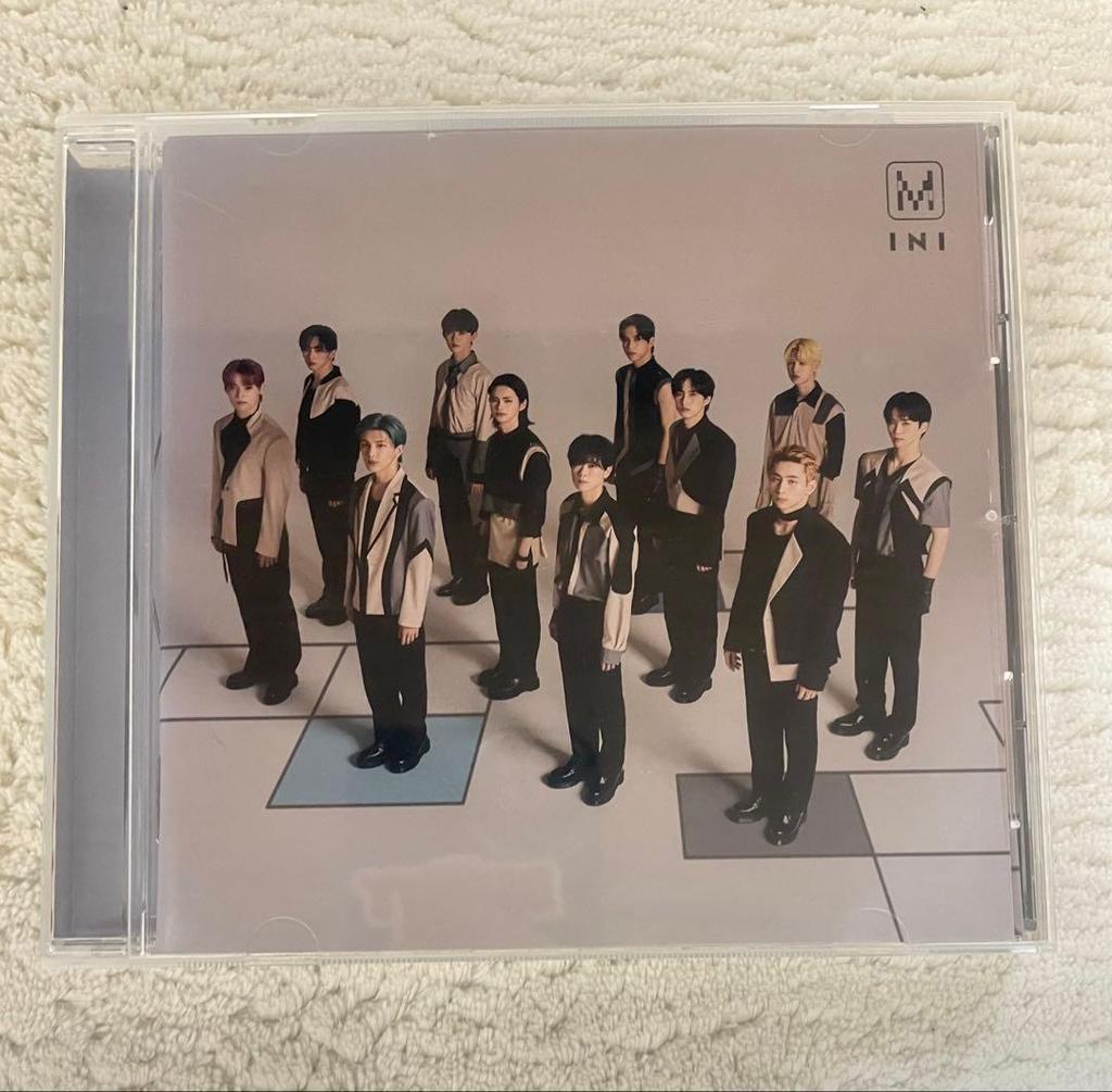 [USED] INI 3rd Single "M" Regular Edition CD + Trading Card + Solo Other Jacket