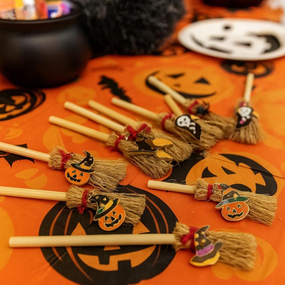 Spinnengeist Halloween Besen Holz Halloween Party Dekoration Rotes Seil Besen Puppenhaus Dekoration