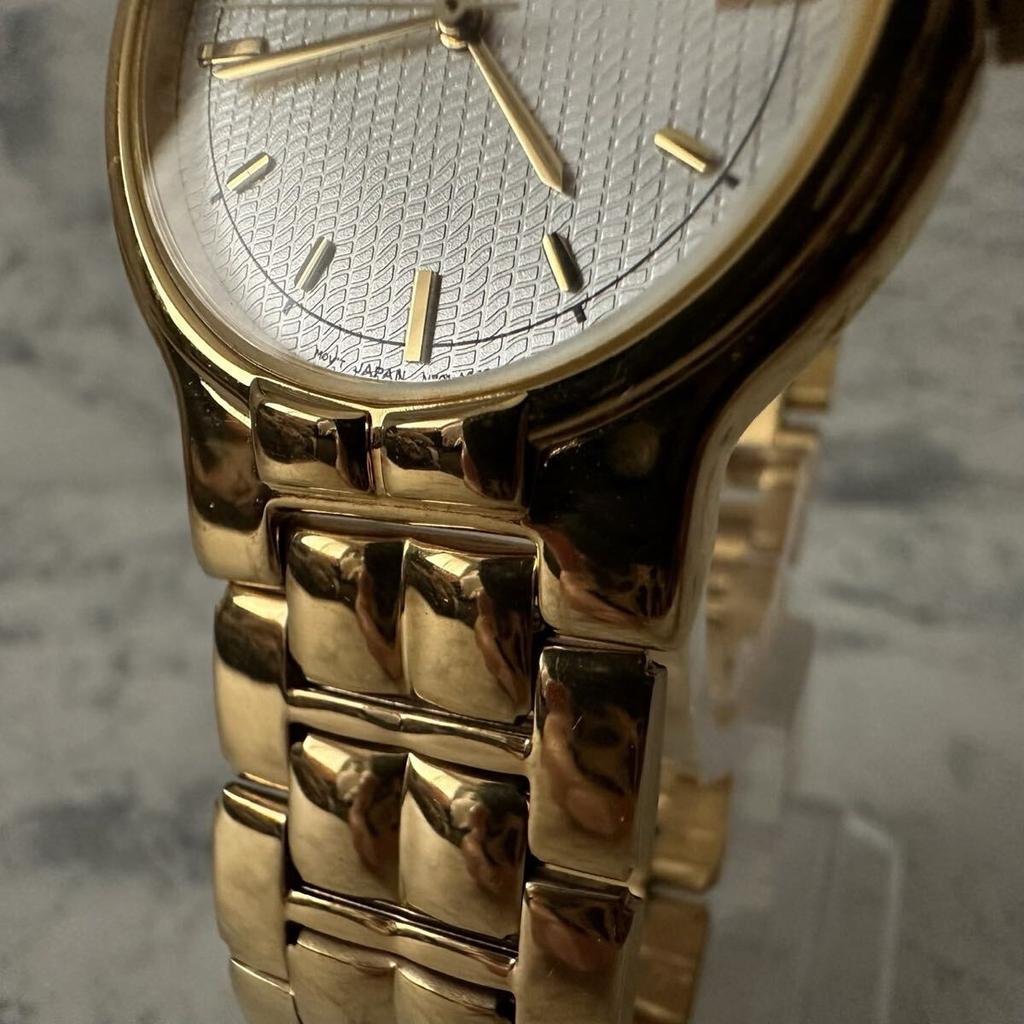 SEIKO Gold Fully V701-A090 Watch, Functional